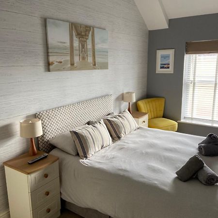 Stylish Tenby Apartment, Great Location, Parking Ngoại thất bức ảnh