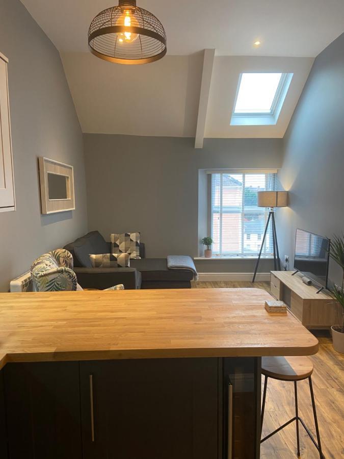 Stylish Tenby Apartment, Great Location, Parking Ngoại thất bức ảnh